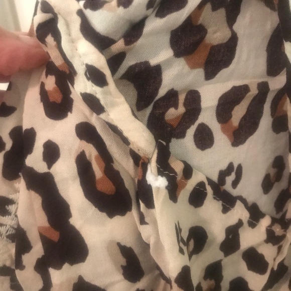 Bodhi Leopard Short Robe - Picture 4 of 8
